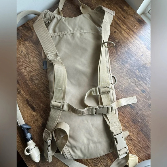 CamelBak ThermoBak 3L 100oz Maximum Gear Camouflage Hydration Backpack - Picture 6 of 15